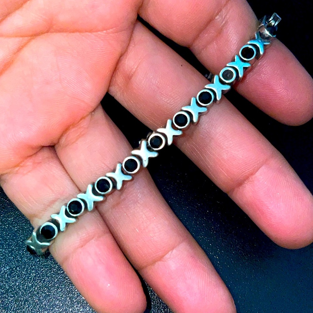 Beautiful Black Silvertone Jeweled Clasp X and O Bracelet